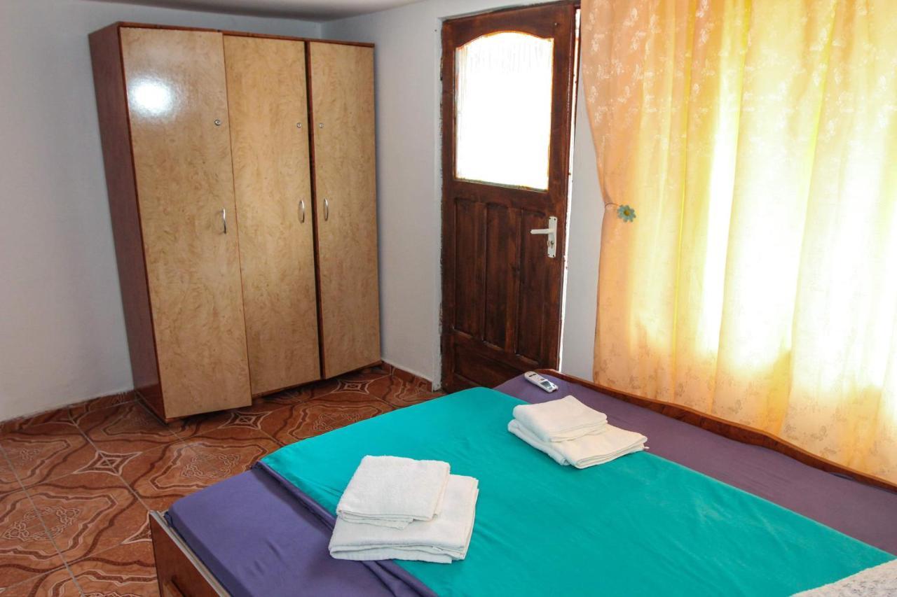 Apartamento Casa Ysa Vama Veche Exterior foto